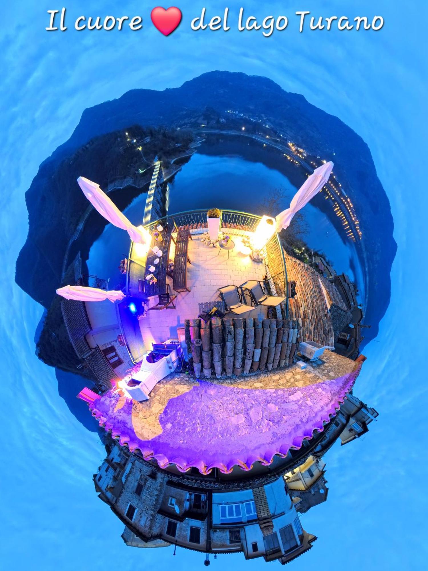 La Terrazza Sul Lago Turano Castel di Tora Luaran gambar